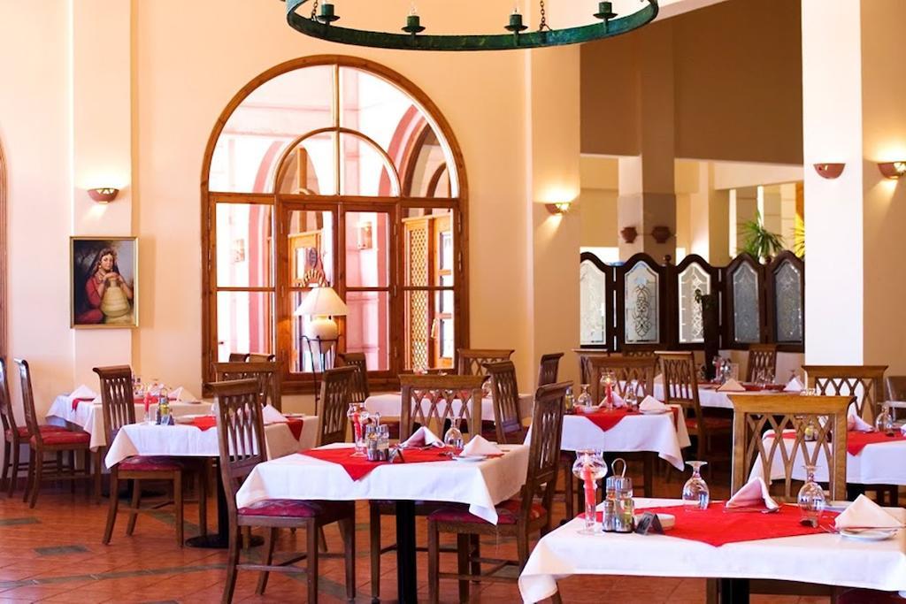 Akassia Swiss Resort El Qoseir Bagian luar foto
